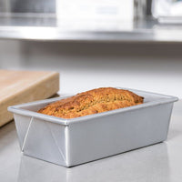 1 Lb. Glazed Aluminized Steel Bread Loaf Pan - 8 1/2" x 4 1/2" x 2 3/4"